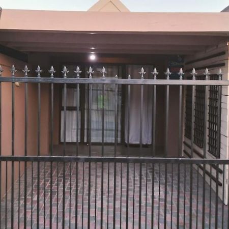 Victoria'S Rest Apartman Windsor Park Kültér fotó